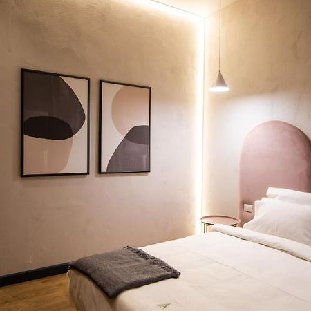 Allure Boutique Hotel ティラナ エクステリア 写真