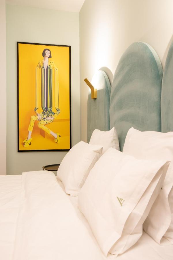Allure Boutique Hotel ティラナ エクステリア 写真