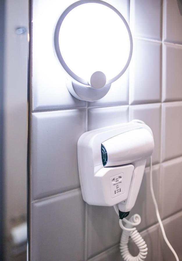 Allure Boutique Hotel ティラナ エクステリア 写真