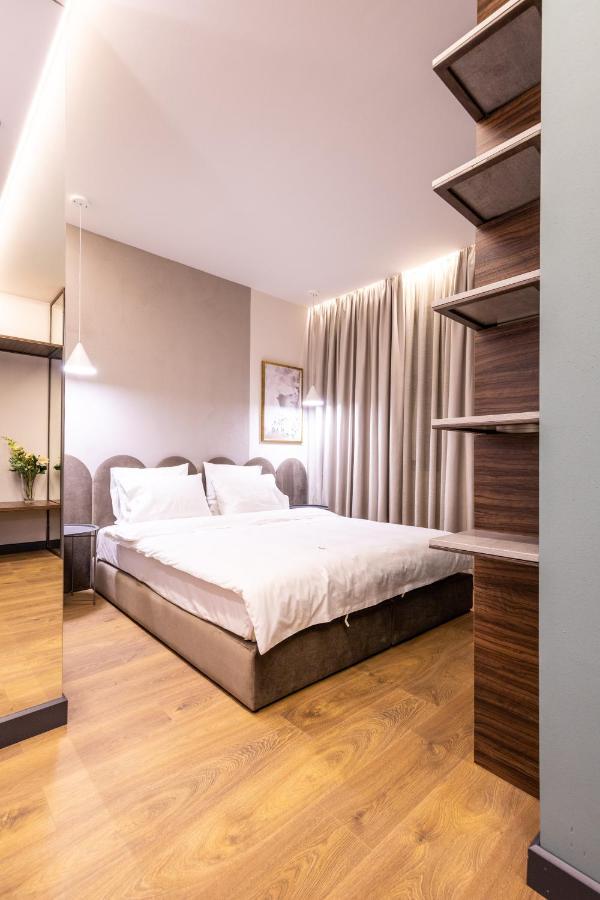Allure Boutique Hotel ティラナ エクステリア 写真